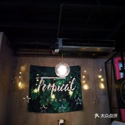 探索小巷隐藏宝藏，最新娱乐机供应与独特环境小店的奇妙之旅