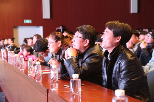 获嘉最新新闻，励志之旅，学习变化与自信成就未来